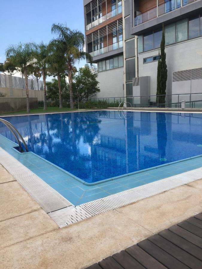 Apartmán Loft With Terrace 24M2, Swimming Pool And Garage Chirivella Exteriér fotografie